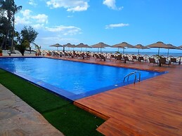 Coral Reef Beach Resort