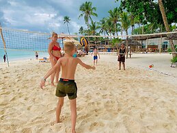 Coral Reef Beach Resort