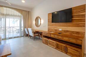 Coral Reef Beach Resort