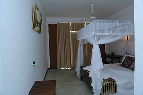 Sigiriya Rock Hide