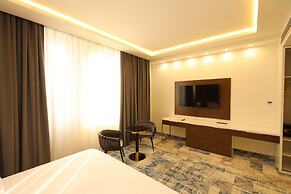 Venice Hotel