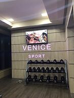 Venice Hotel