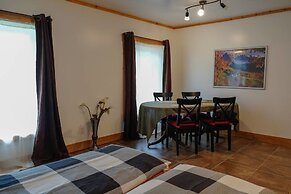 Beautiful Log Chalet Near Fernie, BC