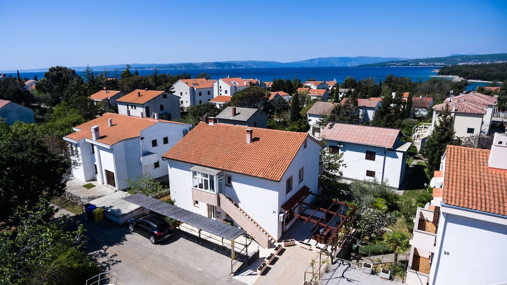 Apartments Valencic