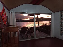 Uros Titicaca khantaniwa Lodge