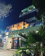Holitel