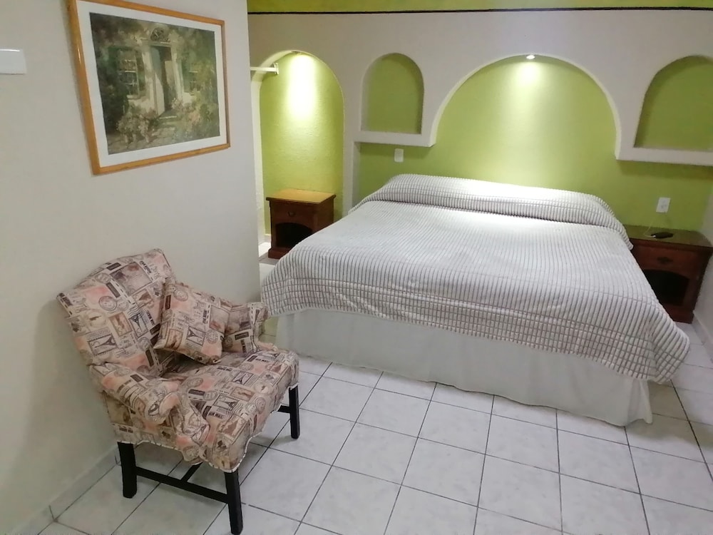 Hotel Baeza