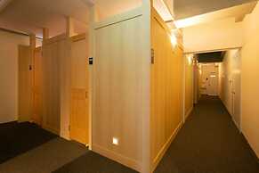 Cabinet Hotel WOWS