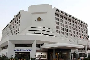 Regent Plaza Hotel & Convention Centre