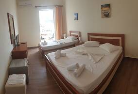 Golden Hotel