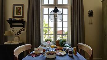 B&B Eikenlaan 12
