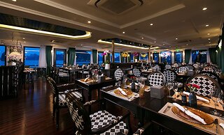 Genesis Regal Cruise