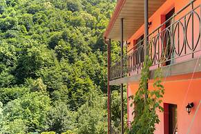 Ariana Family Hotel