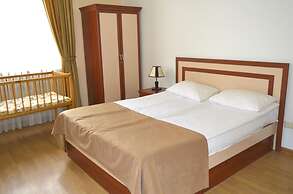 Ariana Family Hotel