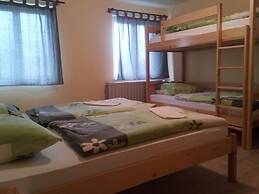 House Budkovic - Hostel