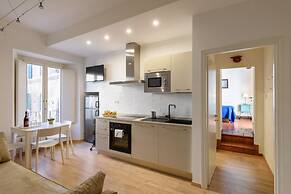 Regis Condo