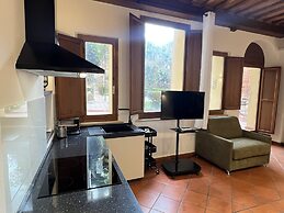 Regis Condo