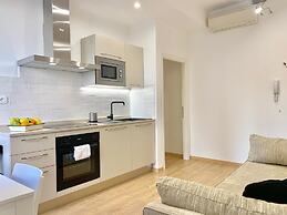 Regis Condo