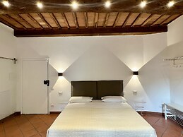 Regis Condo