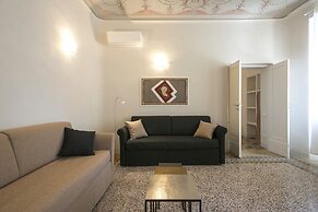 Regis Condo