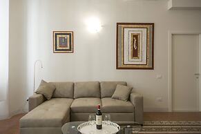 Regis Condo