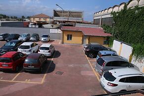Etna Parking