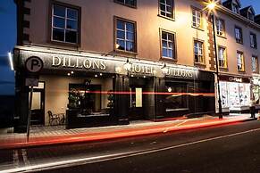 Dillons Hotel