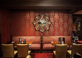 Dillons Hotel