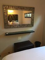 Modern Goldfields Apartments