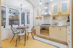 GM Apartment Smolenskaya 10