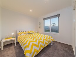 7 Boardwalk Lakeside in Cowes