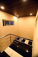 Hotel Gharonda