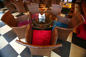 Hotel Gharonda
