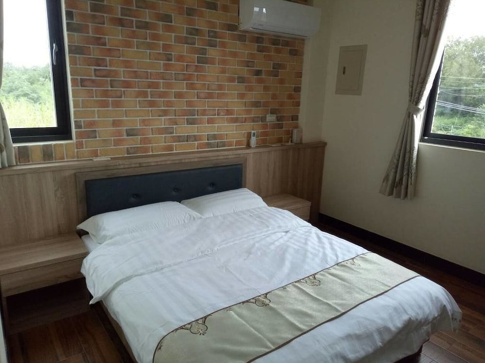 Bigger Guesthouse