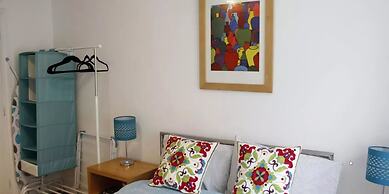 The Shop Cotswold Apartment Sleeps 2