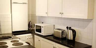 The Shop Cotswold Apartment Sleeps 2