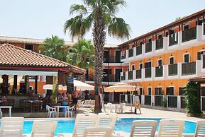 Apple Hotel