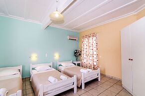 Apple Hotel