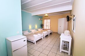 Apple Hotel