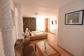 Hotel Ena