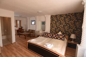 Hotel Ena