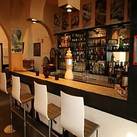 Hotel Ena