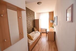 Hotel Ena