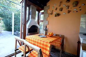 Lazzaro Apartments