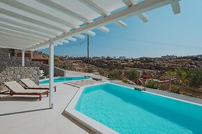 ΑRCS Suites & Residences
