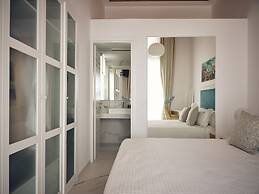 ΑRCS Suites & Residences