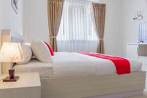 RedDoorz Plus near Jatinangor Town Square 2