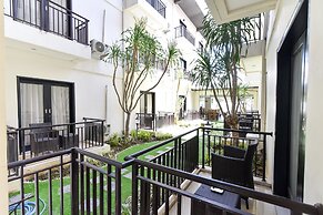 RedDoorz Plus near Mall Bali Galeria 2