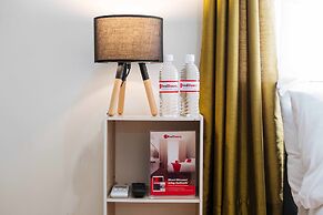 RedDoorz Premium @ SMDC Fairview