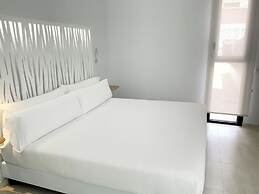 Feelathome Rivero Apartments